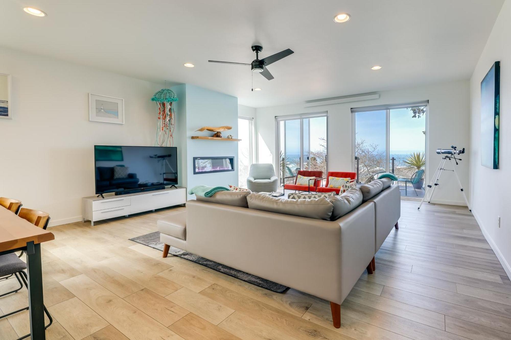 Scenic Depoe Bay Townhome With Deck Less Than 1 Mi To Parks! Exteriér fotografie